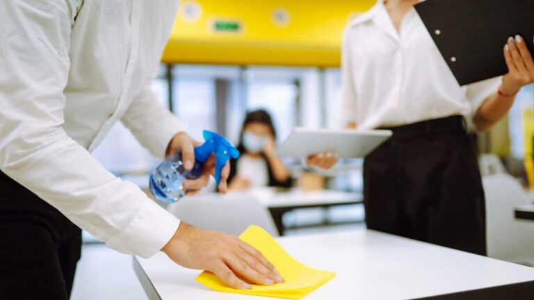 ทำความสะอาดออฟฟิศ